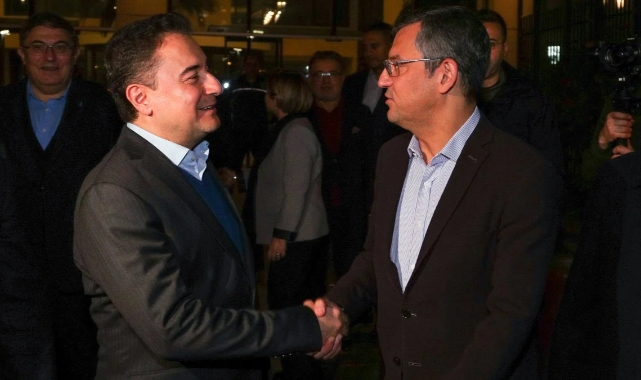 Özgür Özel'den Ali Babacan'a taziye ziyareti