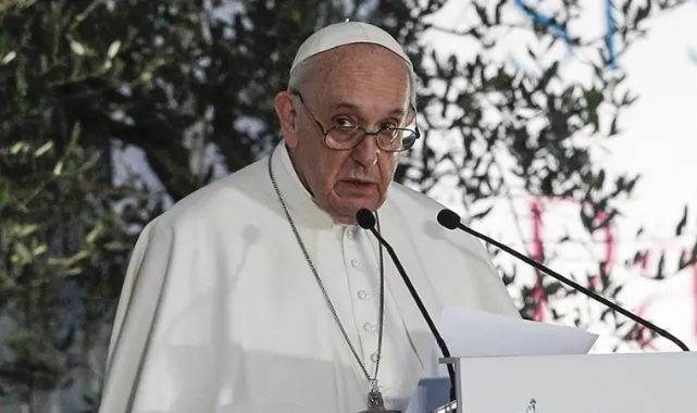 Papa Franciscus: "Ateşkesin bozulması üzüntü verici"