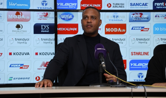 Patrick Kluivert: “Bizler için üzücü bir sonuç oldu”