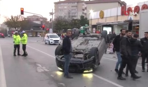 Polisten kaçmaya çalışan araç takla atarak ters döndü