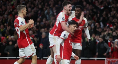 Premier Lig'de Arsenal, yeniden liderliğe yükseldi