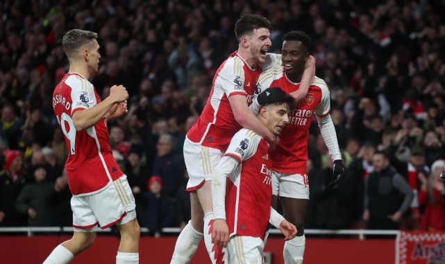 Premier Lig'de Arsenal, yeniden liderliğe yükseldi