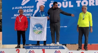 Sakarya Büyükşehir sporcusundan şampiyonluk geldi