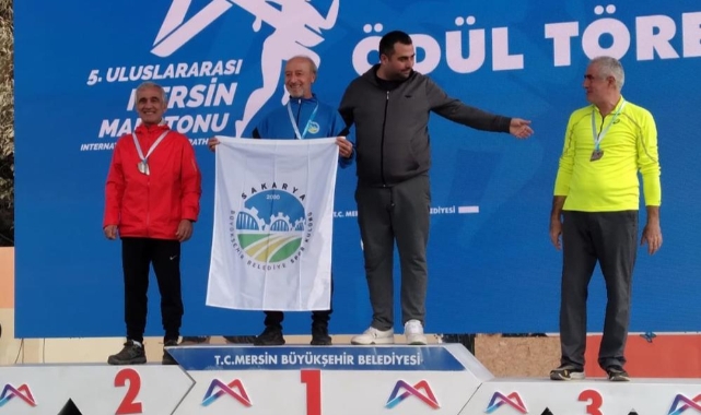Sakarya Büyükşehir sporcusundan şampiyonluk geldi