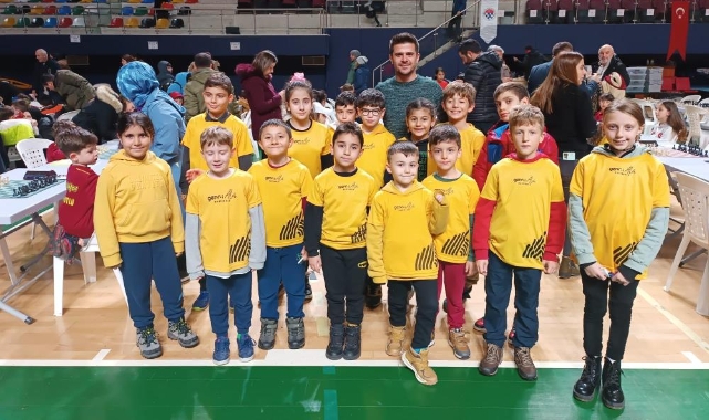 Satranççılar Başiskele'nin gururu oldu