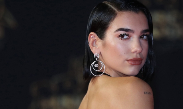 Sevgilisinden ayrılan Dua Lipa, telefon numarasını paylaştı