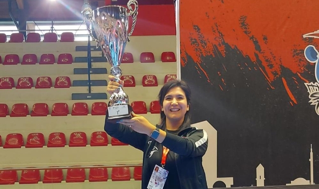 Taekwondo antrenörü Naz Göktaş’a milli görev