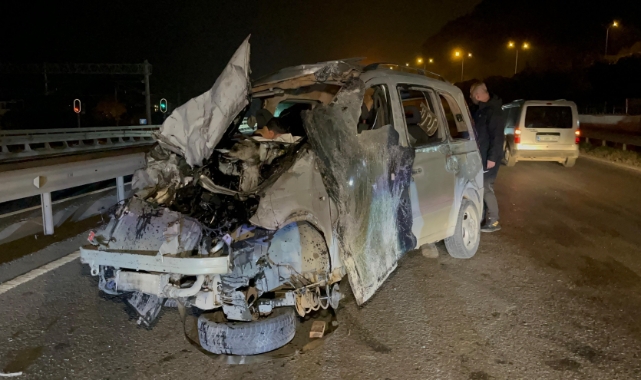 Takla atan hafif ticari araç hurdaya döndü: 7 yaralı!