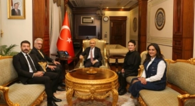 Tamer Karadağlı, Bursa Valisi Mahmut Demirtaş'ı ziyaret etti