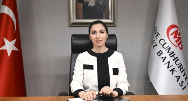 TCMB Başkanı Erkan: Ev bulamadık annemizin yanına taşındık