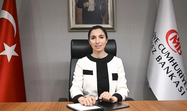 TCMB Başkanı Erkan: Ev bulamadık annemizin yanına taşındık