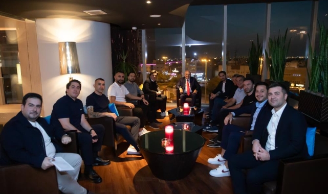 TFF Başkanı Büyükekşi, Türk futbolunun unutulmaz isimleriyle bir araya geldi