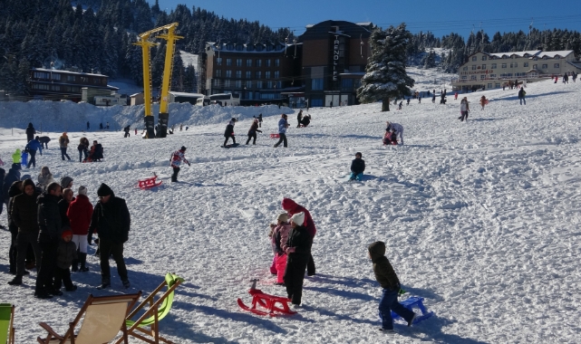 Uludağ'da günlük kayak maliyeti dudak uçuklattı!