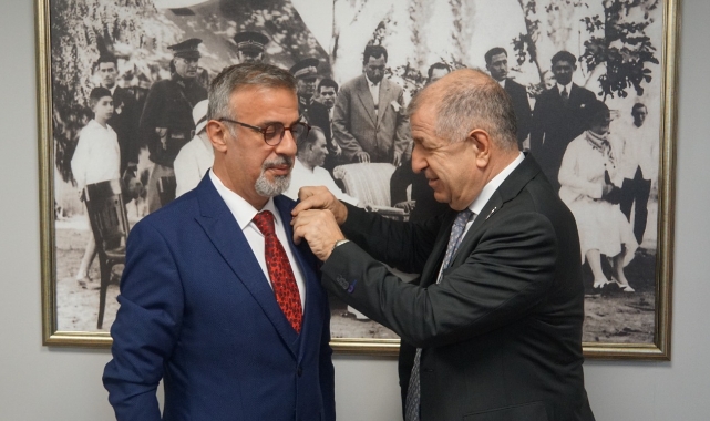 Ümit Özdağ Zafer Partisi'nin Yıldırım adayını açıkladı! "Ferit Gürsoy ile zafere"