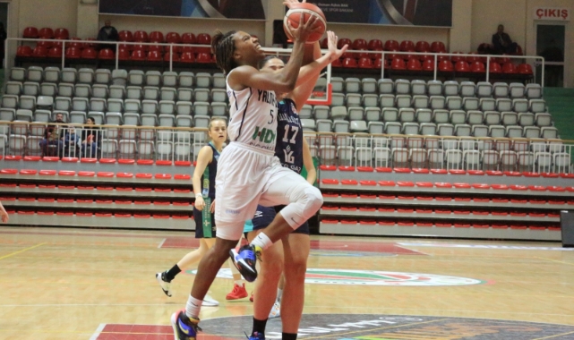 Yalova VİP evinde Adana’yı 82-78 yendi