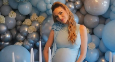 Yasemin Şefkatli'den baby shower partisi