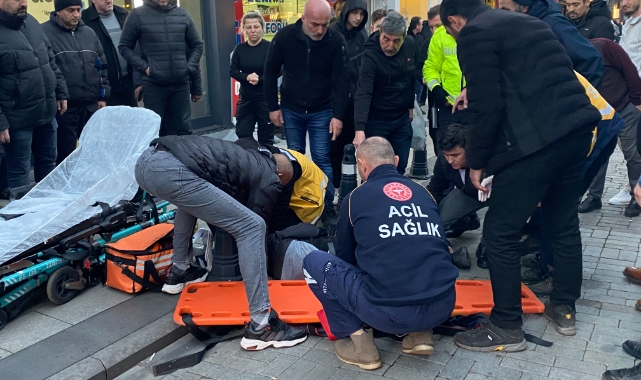 Yolun karşısına geçmek isteyen yayaya otomobil çarptı