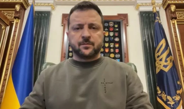 Zelenskiy: Rusya'nın 3 uçağını düşürdük