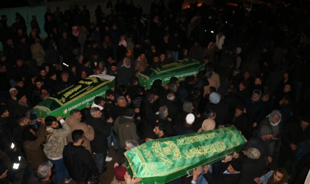 Aile faciasında ölenler Şanlıurfa’da defnedildi