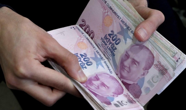 AK Parti'den emekliye ek zam açıklaması