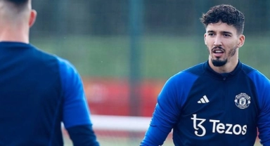 Altay Bayındır ilk maçına çıkıyor!