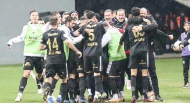 Altaylı Efe Sarıkaya, Grenoble ile anlaştı