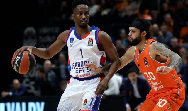 Anadolu Efes üst üste 5. yenilgisini aldı