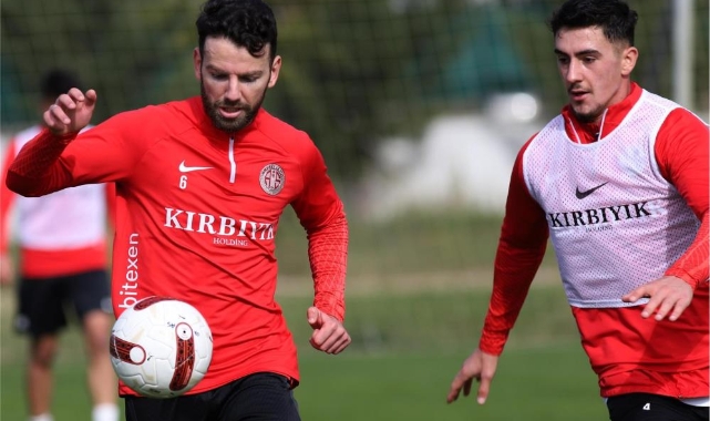 Antalyaspor'da kupa mesaisi başladı
