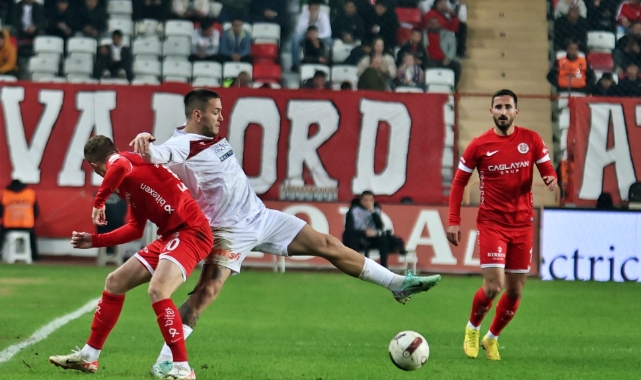Antalyaspor Sivasspor’u mağlup etti