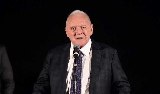 Anthony Hopkins hayatını kaleme alıyor