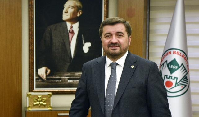 Aytekin Şenlikoğlu kimdir?