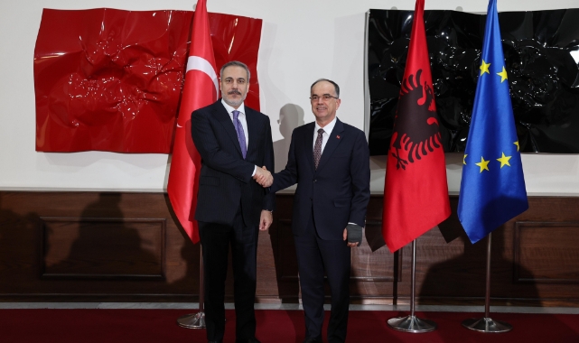 Bakan Fidan, Arnavutluk Cumhurbaşkanı Begaj ile görüştü