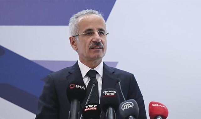 Bakan Uraloğlu: Hizmet ederken de biz bir ayrım yapmıyoruz