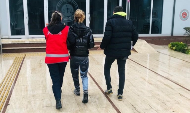 Bandırma'da aparta fuhuş operasyonu
