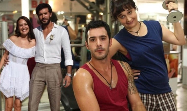 Barış Arduç'la film setinde başlayan aşklarını anlattı