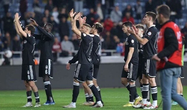 Beşiktaş evinde Kasımpaşa'ya yenildi