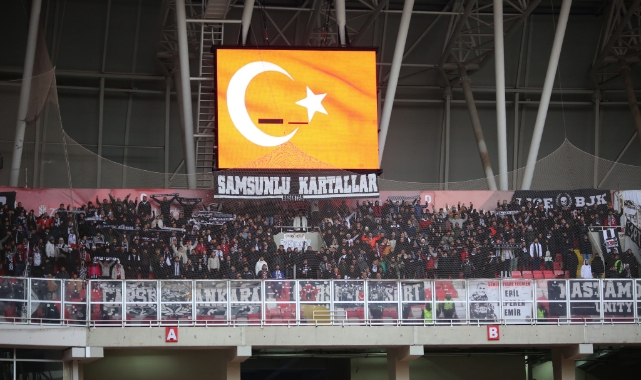 Beşiktaş taraftarları takımını yalnız bırakmadı