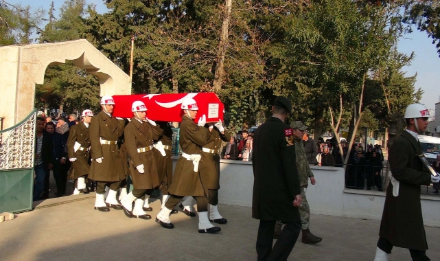 Beyin kanaması geçirerek hayatını kaybeden Uzman Çavuş'a veda