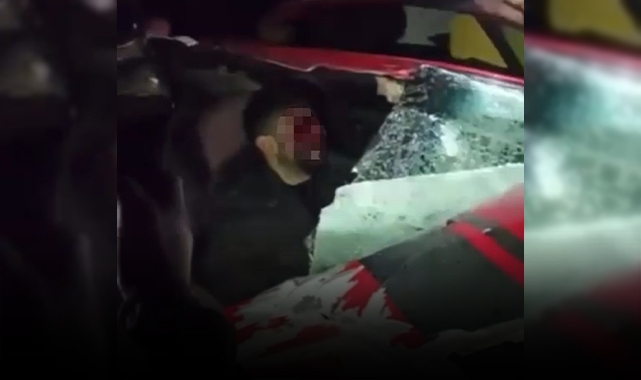 Bursa’da feci kaza! Araçta sıkışıp kaldı