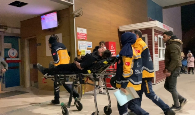 Bursa'da iki grup arasında çıkan kavgada bıçaklar konuştu: 2 yaralı