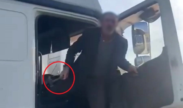 Bursa'da korkunç olay! Trafikte tartıştığı adama çekiçle saldırdı