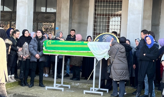 Bursa'da lüks rezidansın 10. katından düşerek hayatını kaybeden kadına hazin veda