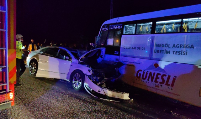 Bursa'da özel halk otobüsü ile otomobil çarpıştı: 9 yaralı