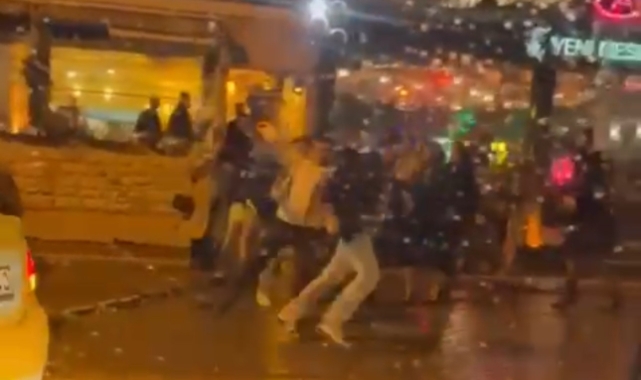 Bursa’da tekme ve yumruklar  havada uçuştu!