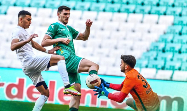 Bursaspor haftalar sonra 1 puan aldı