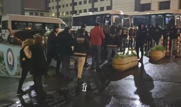 Büyükçekmece Belediyesi'nde rüşvet operasyonu: 8 kişi tutuklandı