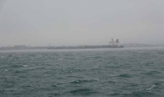 Çanakkale Boğazı gemi geçişine kapatıldı