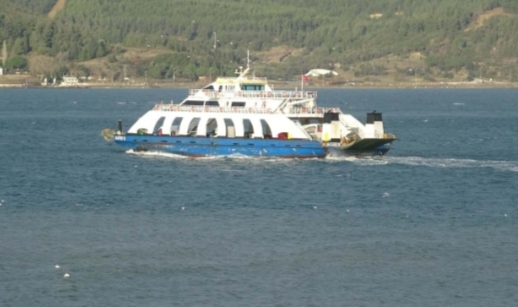 Çanakkale'de feribot seferleri iptal edildi