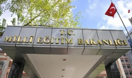 Cumhurbaşkanı Erdoğan imzaladı! Birçok isim görevden alındı