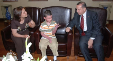Cumhurbaşkanı Erdoğan'ın yıllar önce eşiyle barıştırdığı kadından acı haber